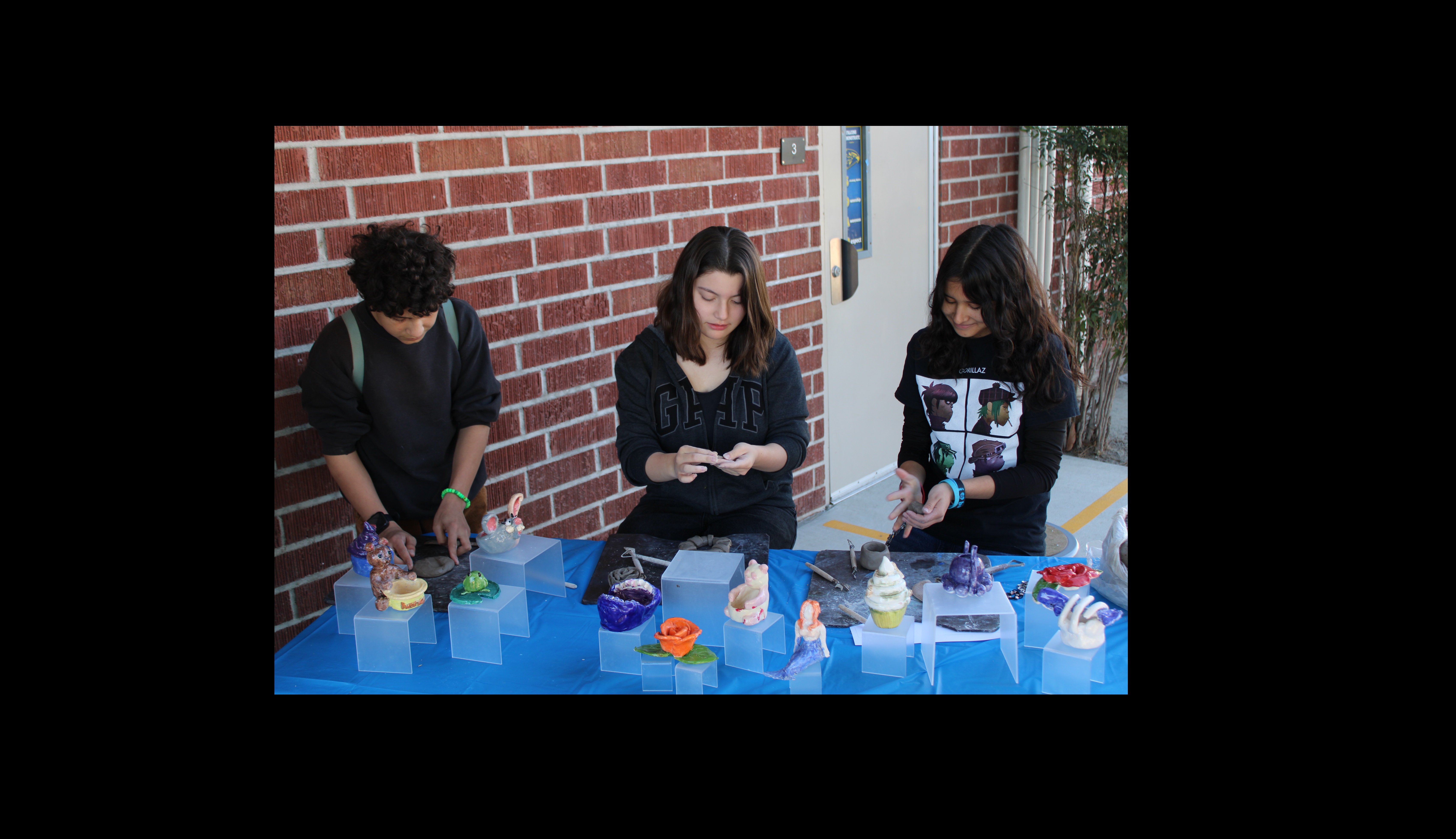 6th Grade Visit - Art Students