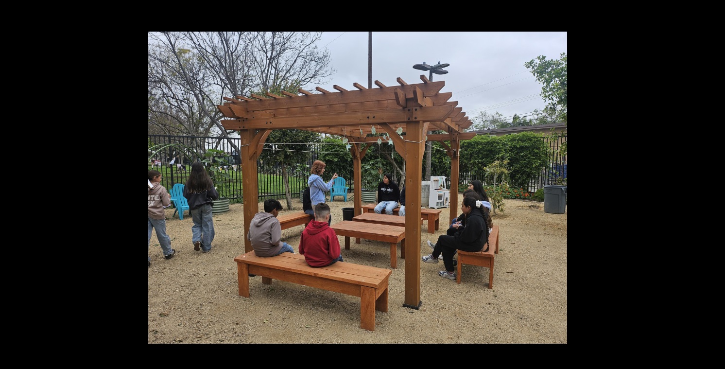 Students visit Jerome Park's Community Garden in Santa Ana on an enriching field trip (2025-4-18)